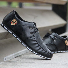Carregar imagem no visualizador da galeria, Mocassim Unisex com cadarço